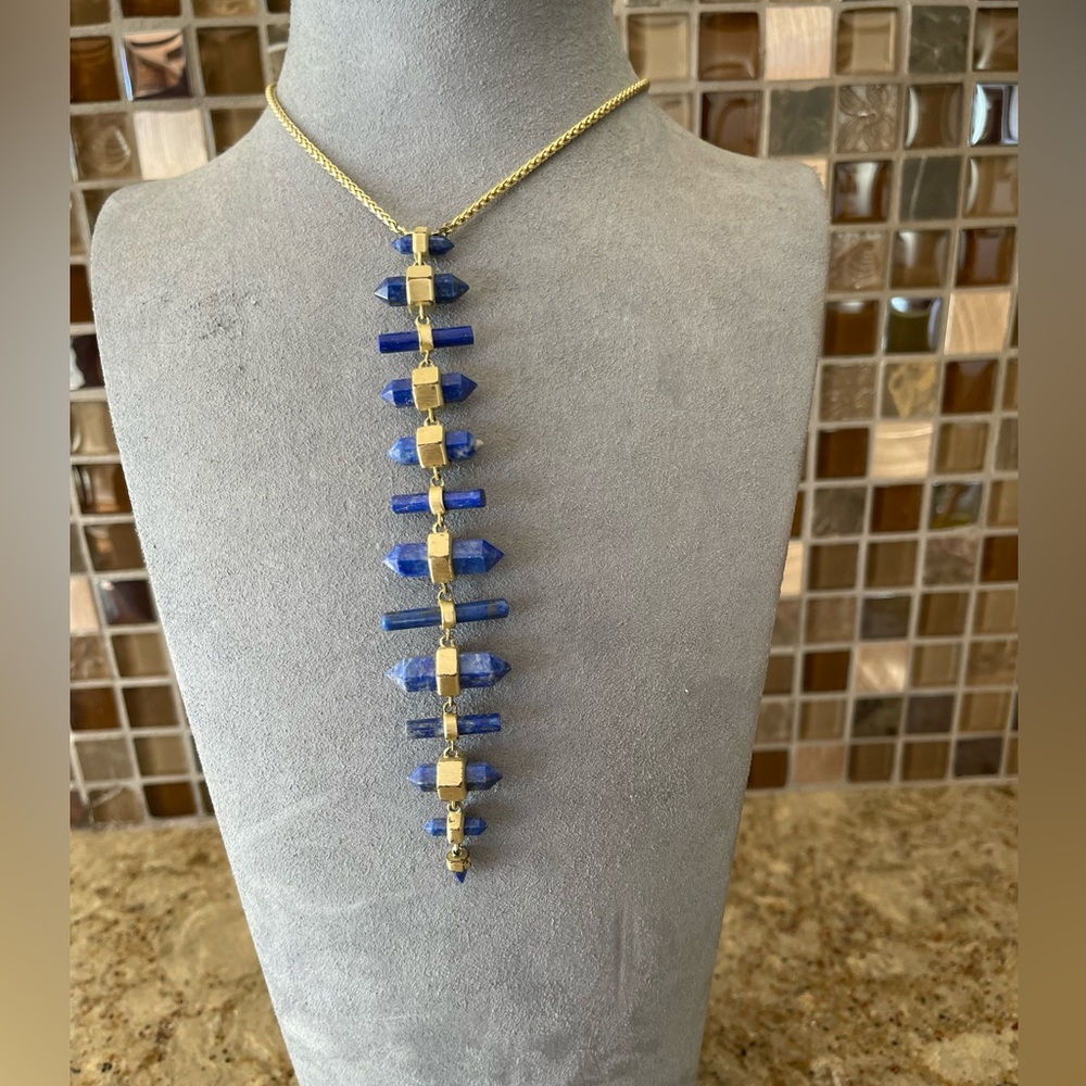 Kendra Scott stunning limited edition necklace